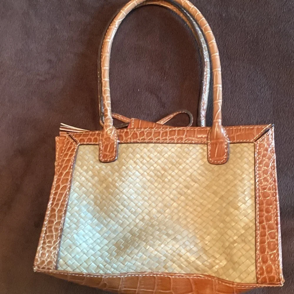 Liz Claiborne girls purse